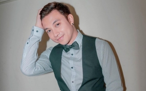 Umbar Foto Peluk Wanita Cantik, Mario Kahitna Gandeng Kekasih Baru?