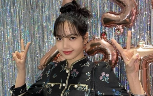 Lisa BLACKPINK Buat Sang Ibu Menangis Terharu Dua Kali, yang Satu Manisnya Kelewatan