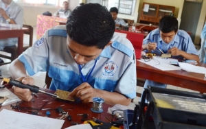 Program SMK-D2 Fast Track Siap Dibuka Tahun Depan, Mahasiswa Cuma Perlu Kuliah 1,5 Tahun