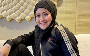 Meggy Wulandari Tanggapi Kritik Nyetir Sambil Joget: Izinkan Aku Bahagia