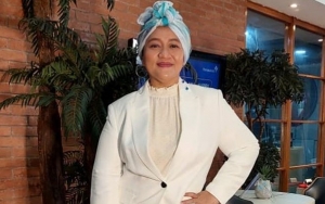 Tak Lagi Pakai Turban, Tike Priatnakusumah Ganti Model Hijab Banjir Doa Istikamah