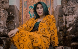 Sederet Pesona Evi Masamba, Pedangdut Yang Suaranya Bikin Merinding
