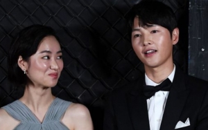 Blue Dragon Film Awards 2021: Interaksi Manis Jeon Yeo Bin dan Song Joong Ki Bikin Penggemar Baper