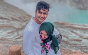 Netizen Gemas Pada Suaminya, Ria Ricis: Gue Tandain Loe Ya!