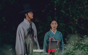 Taecyeon 2PM dan Kim Hye Yoon Jumpa Sosok Tak Terduga, 'Secret Royal Inspector Joy' Beri Bocoran Ini