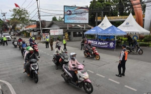 'Terancam' COVID-19 Omicron dan Gelombang Ketiga, Mobilitas Warga di Luar Rumah Malah Meningkat