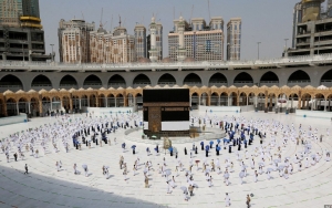 Arab Saudi Konfirmasi Kasus Perdana COVID-19 Omicron, Bagaimana Nasib Umrah RI?