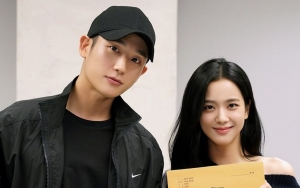 Jung Hae In dan Jisoo BLACKPINK Pelukan Erat di Foto Adegan 'Snowdrop', Begini Kata Tim Produksi