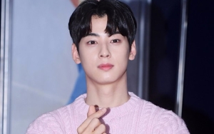 AAA 2021: Cha Eunwoo Buktikan Ia Artis Multi Talenta dengan Raih Dua Trofi