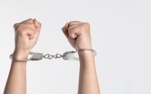 Oknum Polisi Ditangkap Usai Diduga Paksa Kekasih Dua Kali Aborsi Hingga Berujung Bunuh Diri