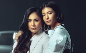 Cantik Bak Boneka, Pemotretan Wulan Guritno dan Shaloom Razade Justru Bikin Bingung