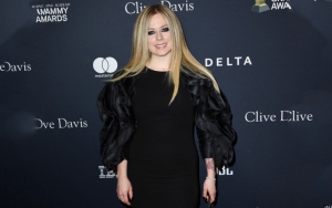 20 Tahun Berlalu, Avril Lavigne Mau Adaptasi Lagu 'Sk8r Boi' ke Layar Lebar