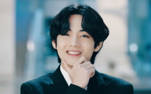 V BTS Bikin Jantungan Umbar Wajah No Makeup dan Belum Cukuran, Pacarable Banget!
