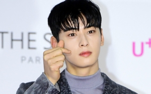 SBS Entertainment Awards 2021: Tampan & Gagah, Penampilan Cha Eunwoo di Red Carpet Tuai Decak Kagum