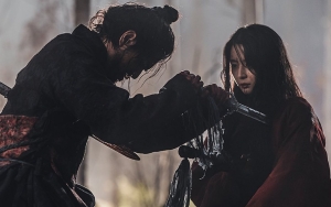 Lee Jin Wook dan Kwon Nara Ternyata Pernah Dimarahi Tim Produksi 'Bulgasal: Immortal Souls', Kenapa?