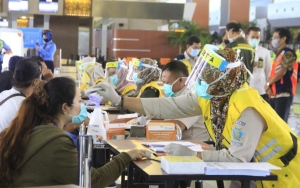 Ada 4 Ribu Orang Pergi ke Luar Negeri Dalam Sehari, Dikhawatirkan Picu Kenaikan Kasus Omicron