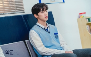 Kim Yohan WEi Curi Dengar Obrolan 2 Sosok Ini, Tim 'School 2021' Beri Bocoran Soal Cinta Segitiga