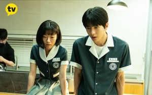 'Shadow Beauty' Bocorkan Atmosfer Shim Dal Gi dan Bomin Golden Child Cs di Lokasi Syuting