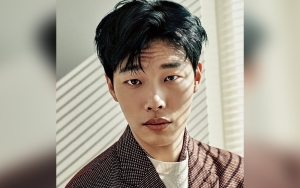 Ryu Jun Yeol Langgeng Pacari Hyeri Girl's Day, Ini 7 Potretnya Yang Boyfriend Material Banget