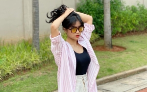 Fuji 'Bodo Amat' Diancam Dipolisikan Sunan Kalijaga, Foto Cantik Jambak Rambut Damagenya Bukan Main