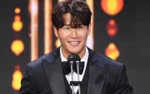 SBS Entertainment Awards 2021: Kim Jong Kook Hampir Lupa Jadi Bagian Saat 'My Ugly Ducking' Menang