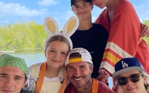 Posting Foto Natal Keluarga, Potret Jinjit David Beckham Saat Jejer Dengan Anak-Anaknya Tuai Sorotan