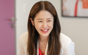 Go Hyun Jung Banting Tas Berharga Sekitar Rp179 Juta Demi 'Reflection of You'