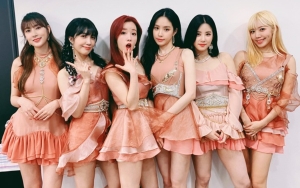 Hempas Kritikan Usia, Intip 8 Potret A Pink Kompak Siap Comeback Untuk Album Baru