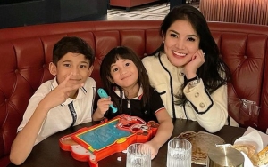 Askara Diterpa Isu Ganggu Istri Orang, Nindy Ayunda Senyum Pamer OOTD 1 Miliar