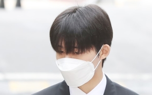 B.I Eks iKON