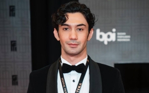 Reza Rahadian Ikutan 'Pedas' Komentari Karakternya di Serial ‘Layangan Putus’, Diledek Begini