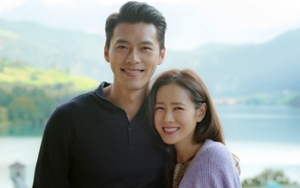 Januari: Hyun Bin dan Son Ye Jin Go Public