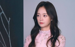 KBS Drama Awards 2021: Penampilan Jeon So Min Kenakan Gaun Putih Tuai Pujian