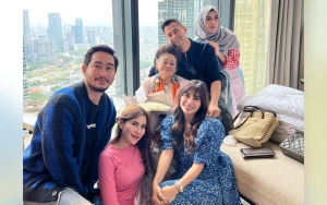 Raffi Ahmad Doakan Ibu dan Adik-adik yang Sedang Berlibur di Luar Negeri