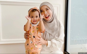 Biasakan Anak Atasi Kesulitan Sendiri, Fitri Tropica Ada Rekomendasi 3 Buku Parenting