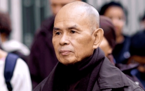 Biksu Buddha Zen Sekaligus Penentang Perang Vietnam Meninggal di Usia 95 Tahun