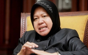 Dapat keluhan Soal Akses Jalan, Mensos Tri Rismaharini Serahkan Rp 100 Juta ke Warga Suku Baduy