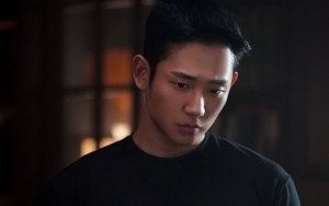 Jung Hae In Pamer Keseksian di Lokasi Syuting 'Snowdrop', Fans Auto Heboh