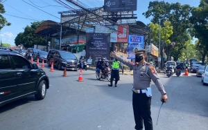 PPKM Jawa-Bali Diperpanjang Hingga 31 Januari, Jabodetabek Masuk Level 2