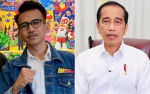Begini Reaksi Adam Deni Usai Disebut Acungkan Jari Tengah Ke Foto Presiden Jokowi