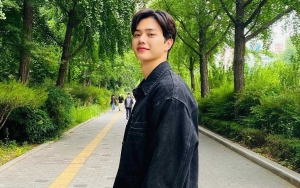 Song Kang Ungkap Kesulitan Jadi Penyiar Cuaca, Intip 8 Potret Charmingnya