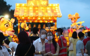Festival Imlek River Hongbao Kembali Dibuka di Singapura, Lebih Meriah dengan Banyak Lentera Raksasa