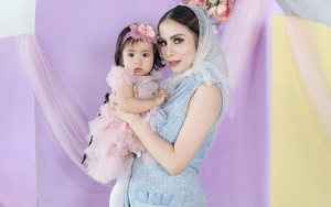 Bikin Ngakak, Putri Momo Geisha Ubah Lirik Lagu 'Cinta dan Benci' Jadi Bahasa Jawa
