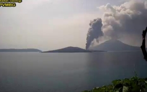 Penyebab Aktivitas Gunung Anak Krakatau Meningkat Hingga Semburkan Abu Vulkanik Setinggi 800 Meter