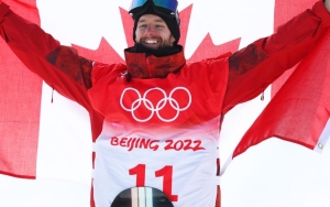 Cerita Snowboarder Kanada Max Parrot: Dulu Lawan Kanker, Kini Sabet Medali Emas Olimpiade Beijing