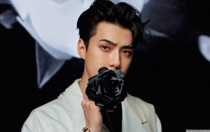 Sehun EXO Jadi Brand Ambassador Skincare Lokal Whitelab, Disebut Scientist Ganteng