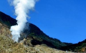 Pengusaha Kaya Gelar Pesta Ultah di Gunung Keramat, Bikin Kerusakan Fatal Hingga Tuai Kecaman