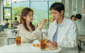Film Seohyun SNSD dan Lee Jun Young 'Love and Leashes' Trending di Netflix, Alur Picu Perdebatan