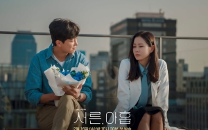 Yeon Woo Jin Beri Pujian Selangit pada Son Ye Jin Usai Dipasangkan di 'Thirty Nine'