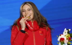 Pakai VPN Saat Olimpiade Beijing, Peraih Medali Emas Eileen Gu Dikritik
